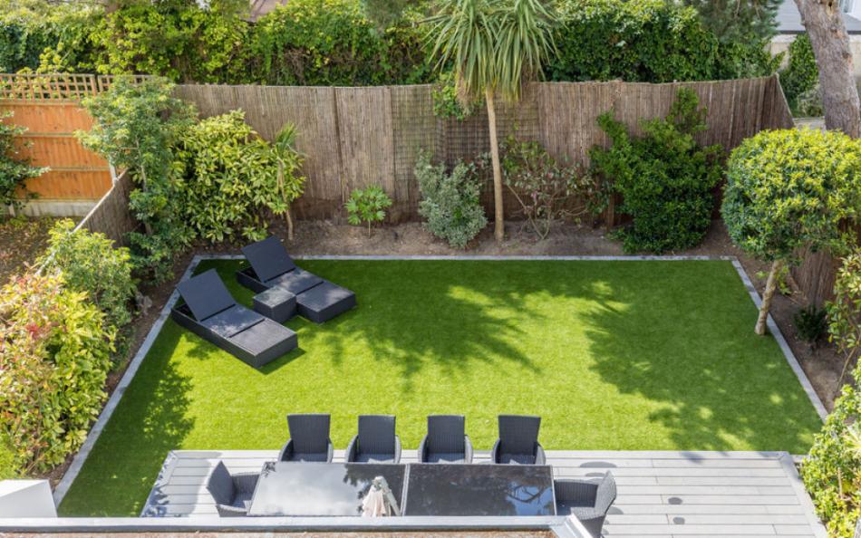 the garden at Allure in Sandbanks
