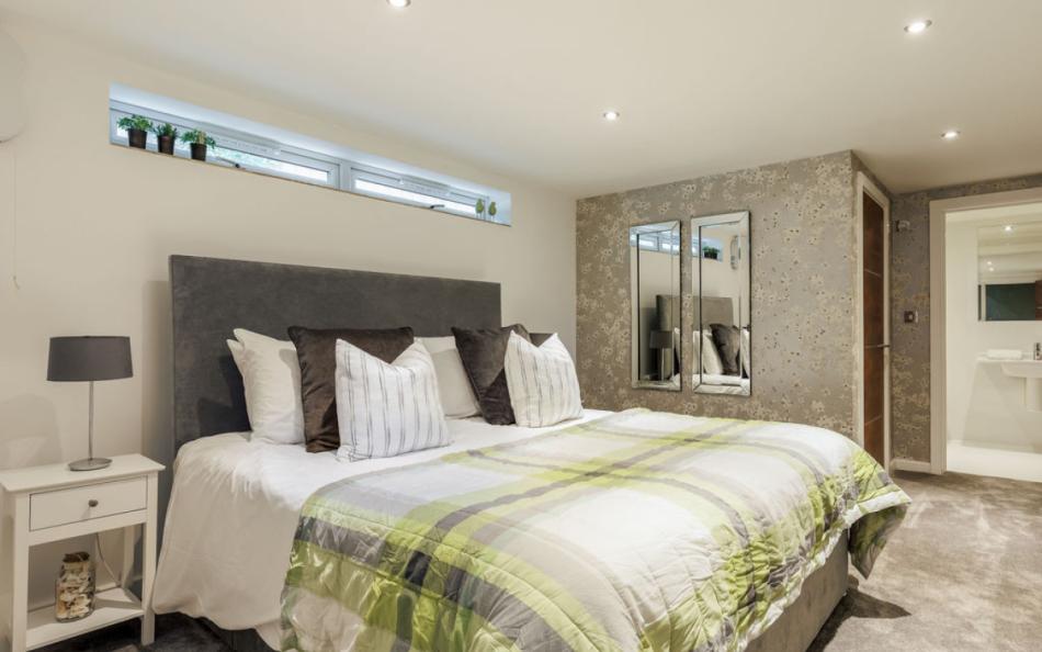 Lovely double bedroom at Beach Buoys 