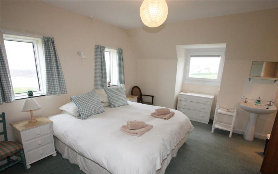 First floor superking bedroom at Roswidden on the cliff