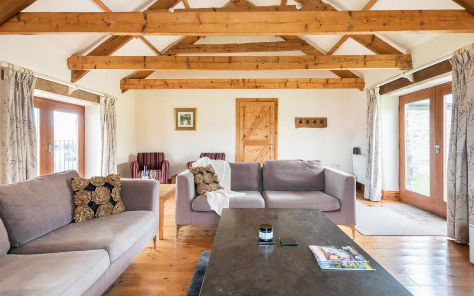 open plan living space at Landgreek Barn
