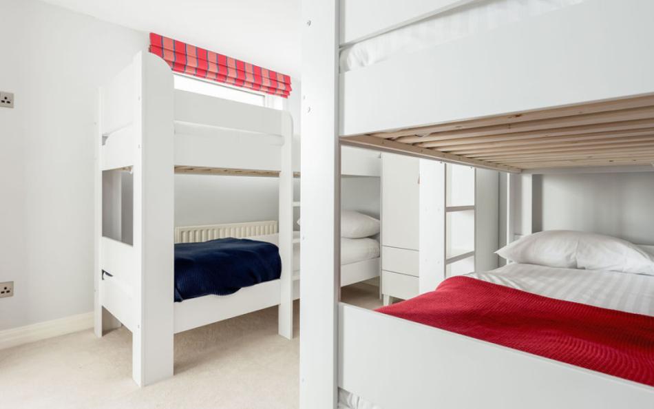 Bunk beds at No. 4 Bay Harbour View 