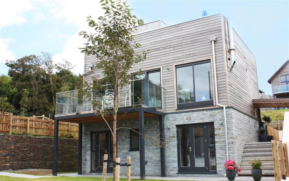 Talland 17 large holiday home in Looe sleeps 8