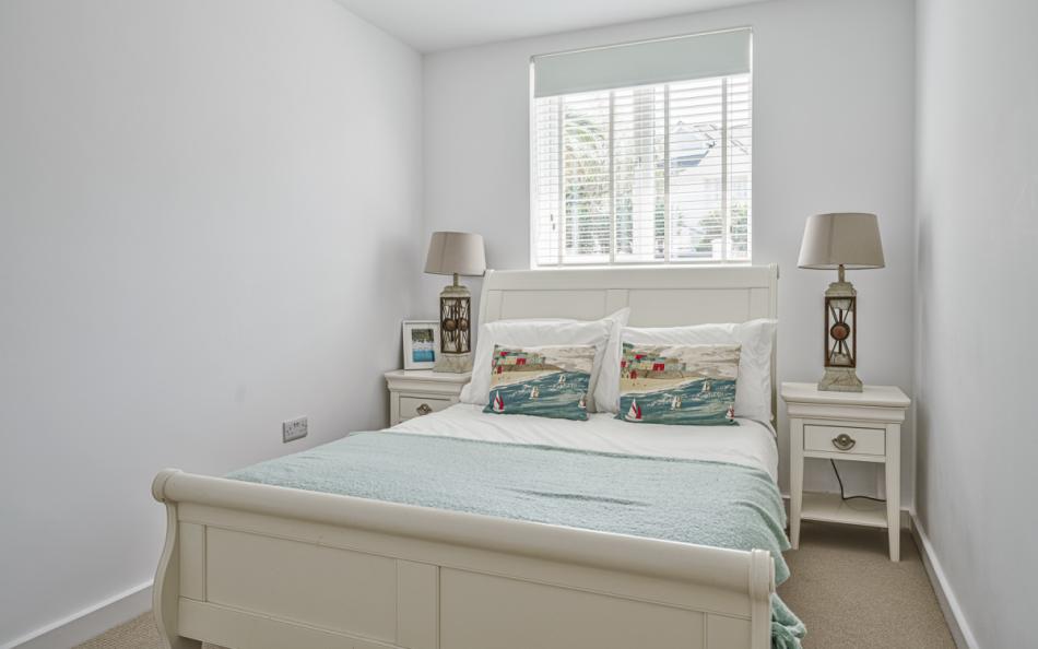 Double bedroom at Fiddlers