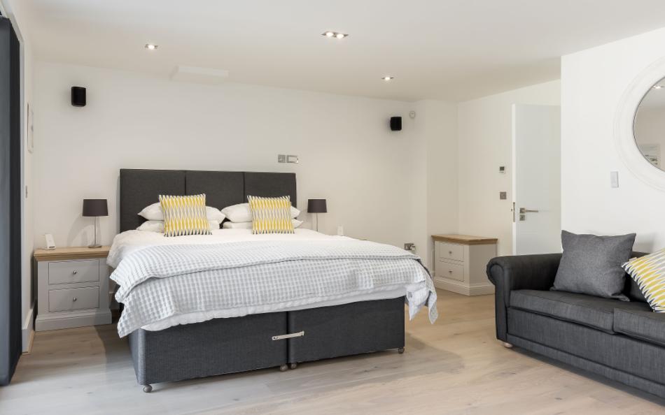 Double bedroom at Leeward