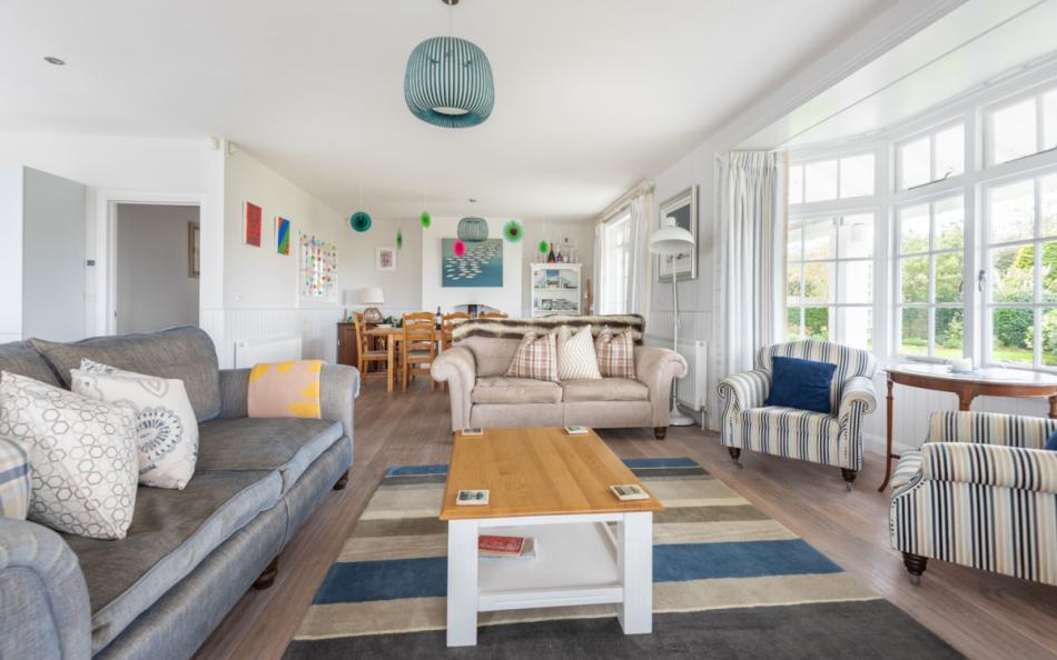 lounge to dining area at Pipers Bench & Apartment