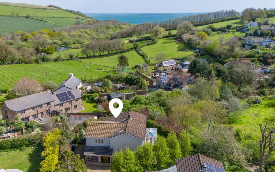 Clover Cottage in Beeson near Slapton is a large holiday home that sleeps 8