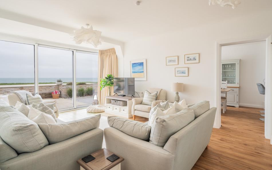 Sitting room at Beach View