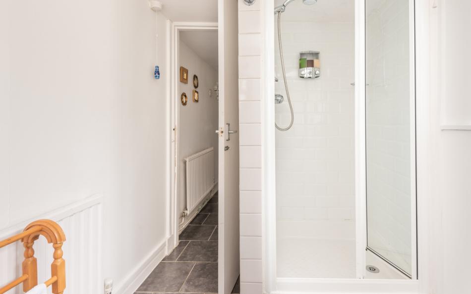 Shower at Wharfinger 