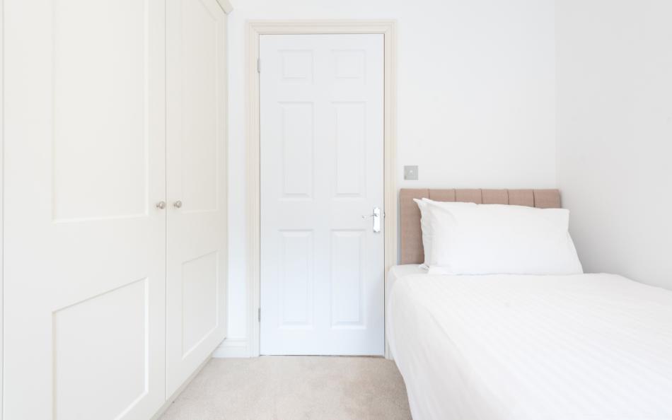 The single bedroom in Windfalls