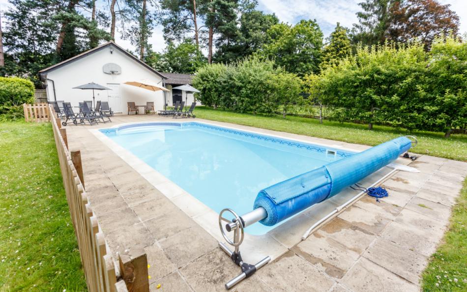 outdoor swimming pool at Thatchby Oak