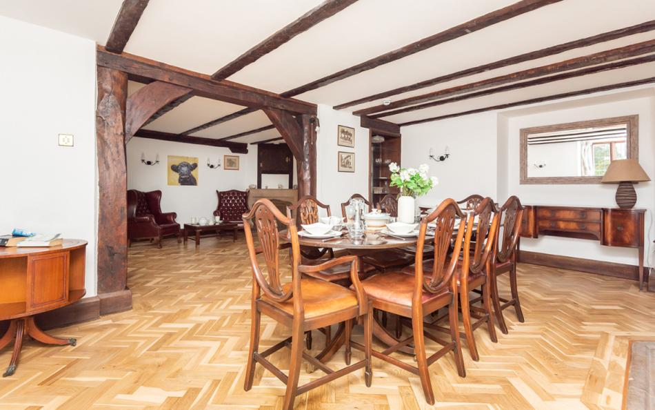 The dining room at Home Cottage 