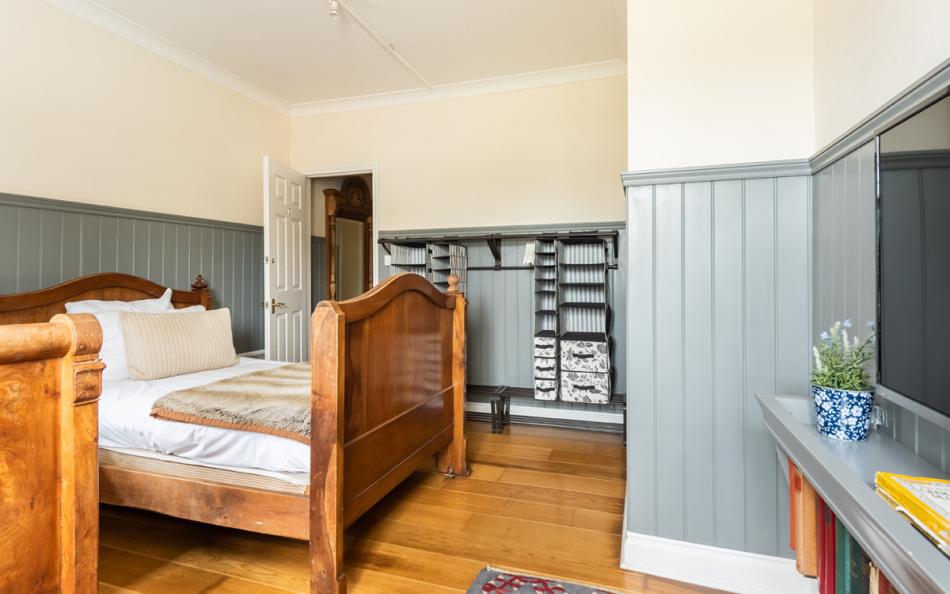 Traditional double bedroom at Rosetti House