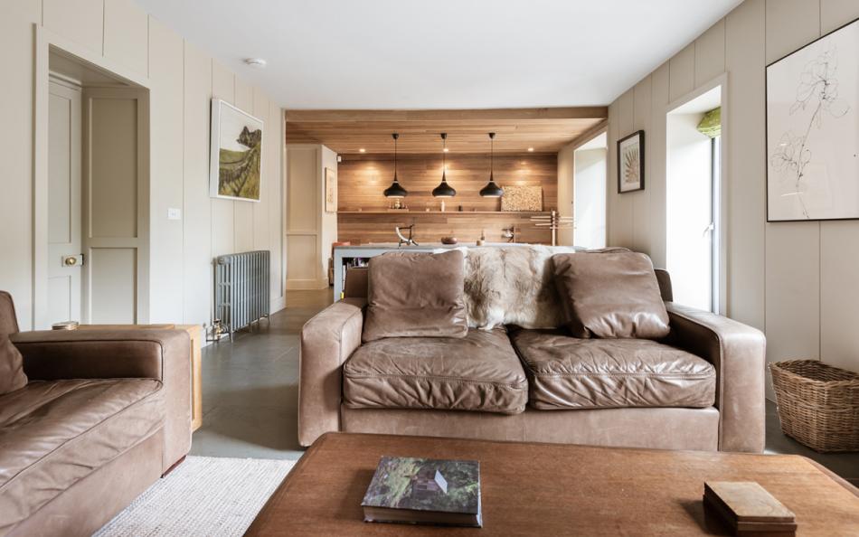 Looking back towards the dining room at Huccombe Farmhouse 