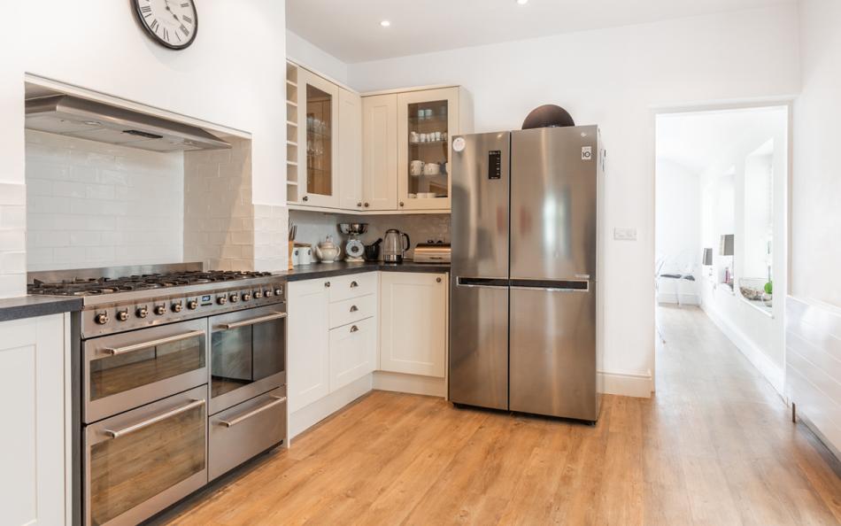 Kitchen with great appliances for larger groups at Stanhope House