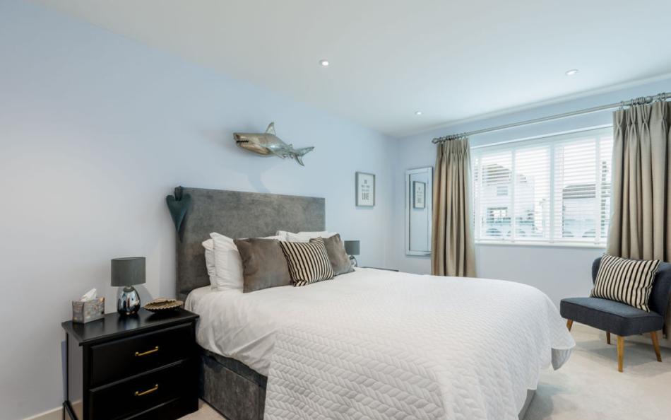 Lovely double bedroom at Beach Buoys 
