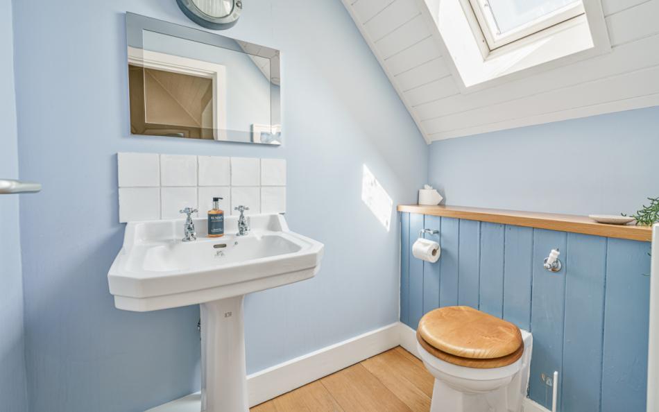 Bathroom at Boathouse 