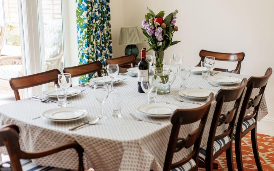 Dining at Lee Shore 