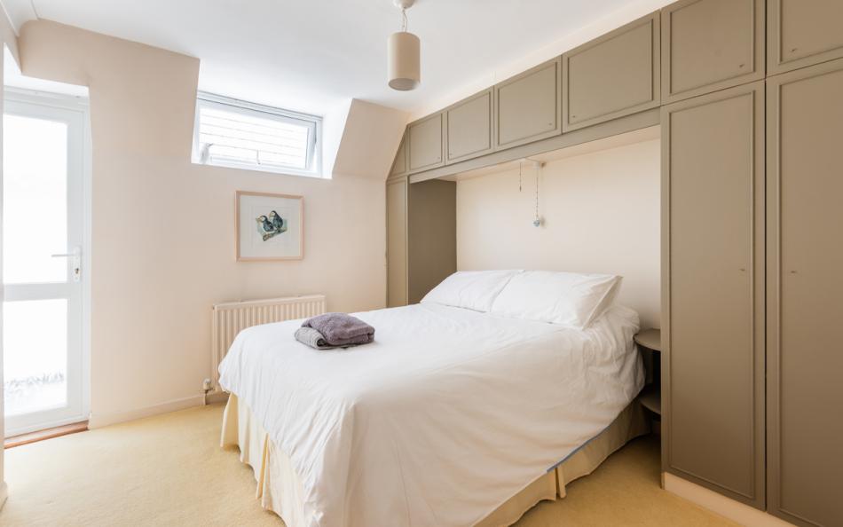 Captain's View, 3 Sandhills second double bedroom