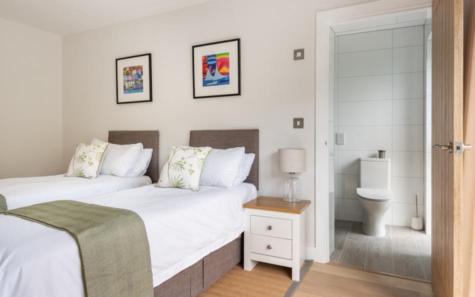 Bedroom 4 at 6 Rosewalk