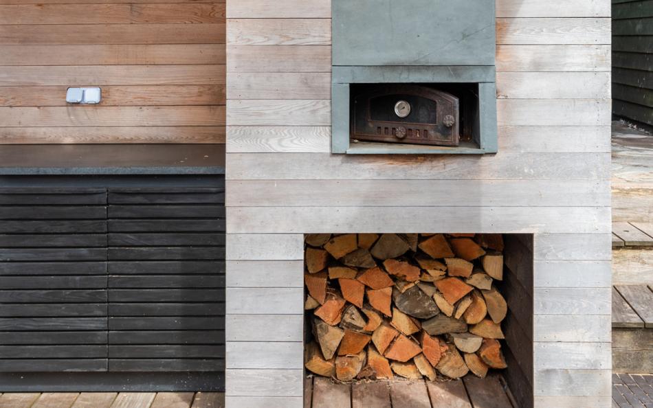 The wood fired pizza oven at Huccombe Farmhouse 