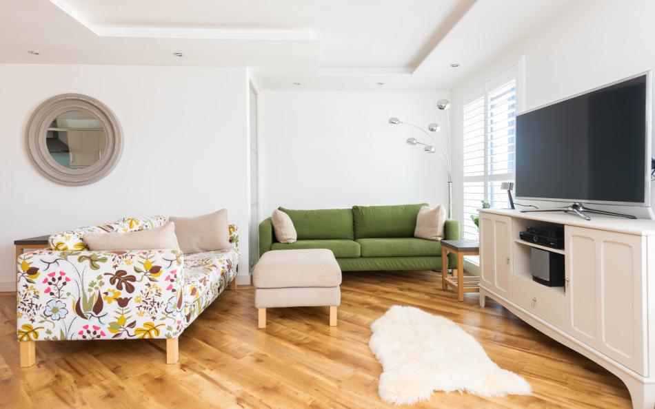 sofas and tv