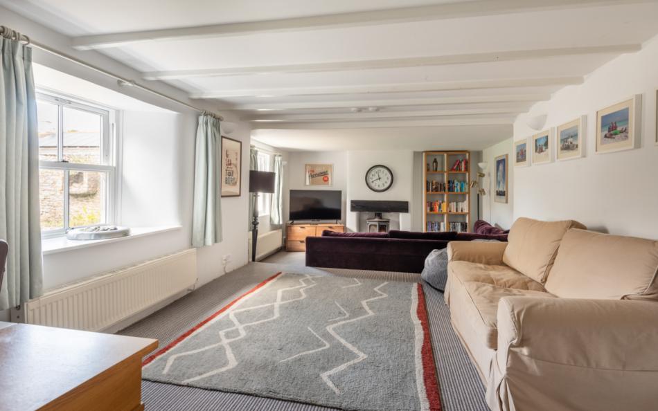 Relaxing sitting room at Alma House