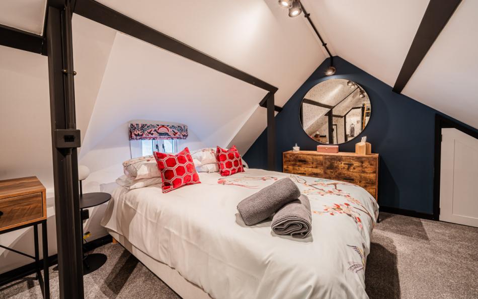 second double bedroom at Fiddlesticks Cottage