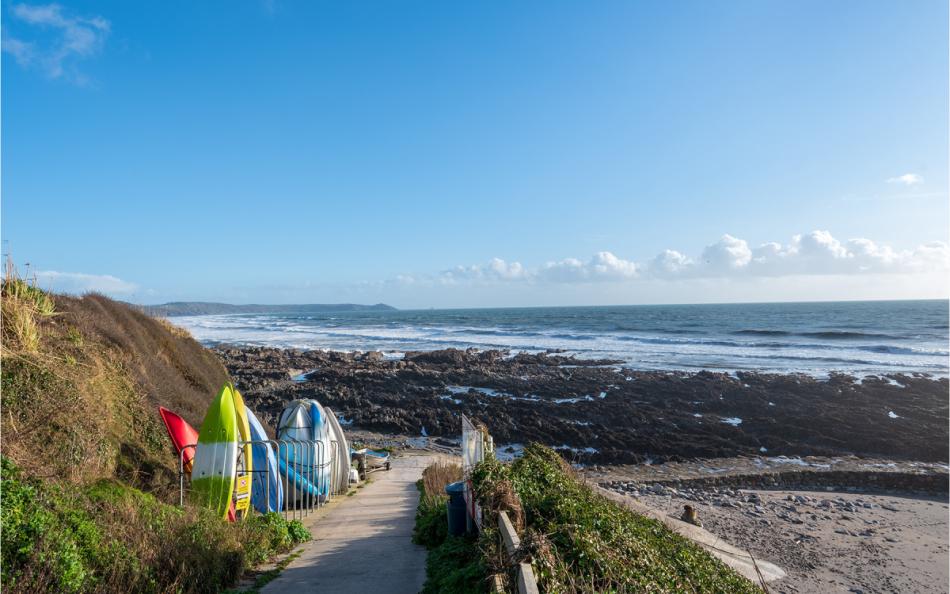 pathways to the beach at Bayview