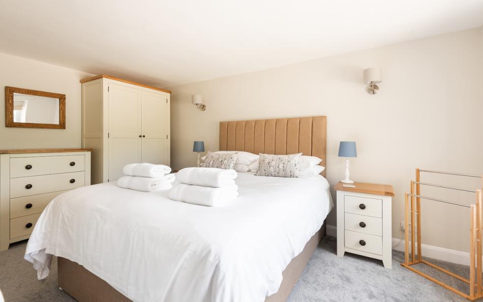 Ground floor double room at Farthingfield 