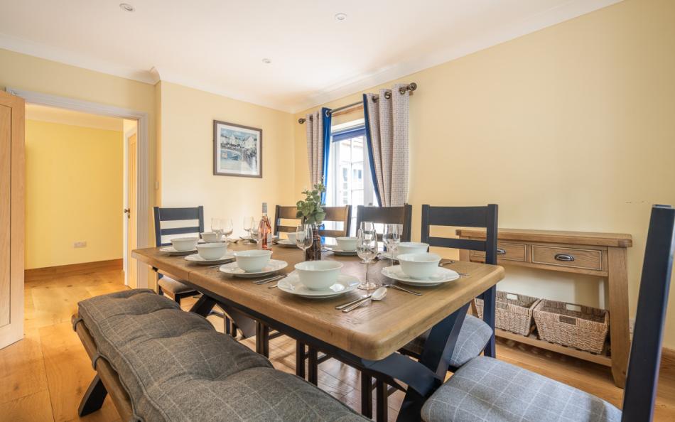 Dining room with access to the side garden