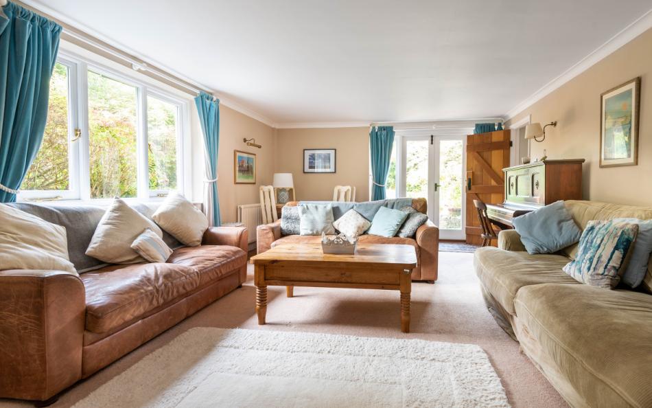 Living room at Apple Barn 