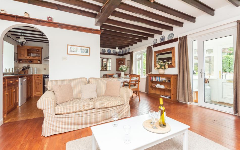 The living and dining space off the kitchen at Orchard View 