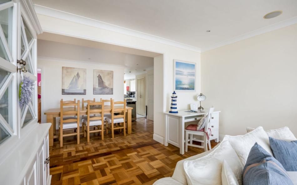 open plan living space at Golden Gates No.9