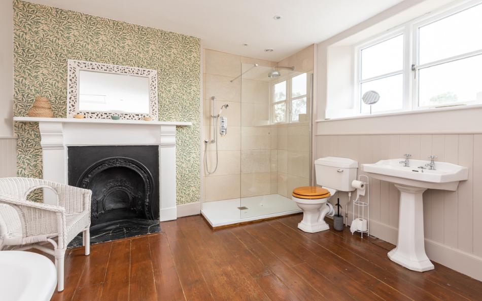 Family bathroom at Higher Sutton