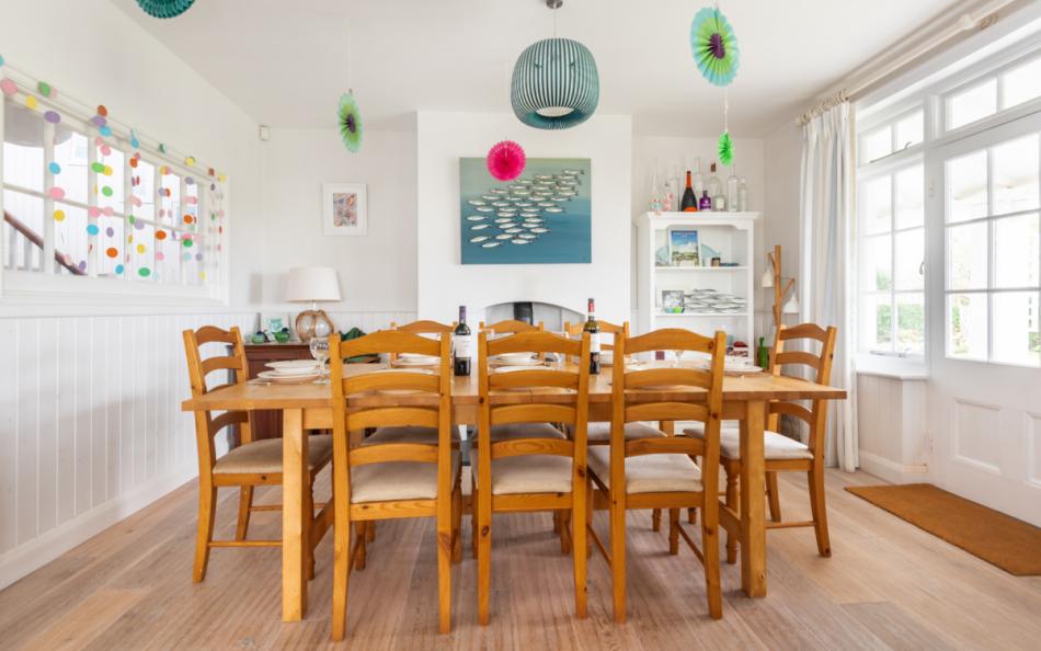 dining area at Pipers Bench & Apartment
