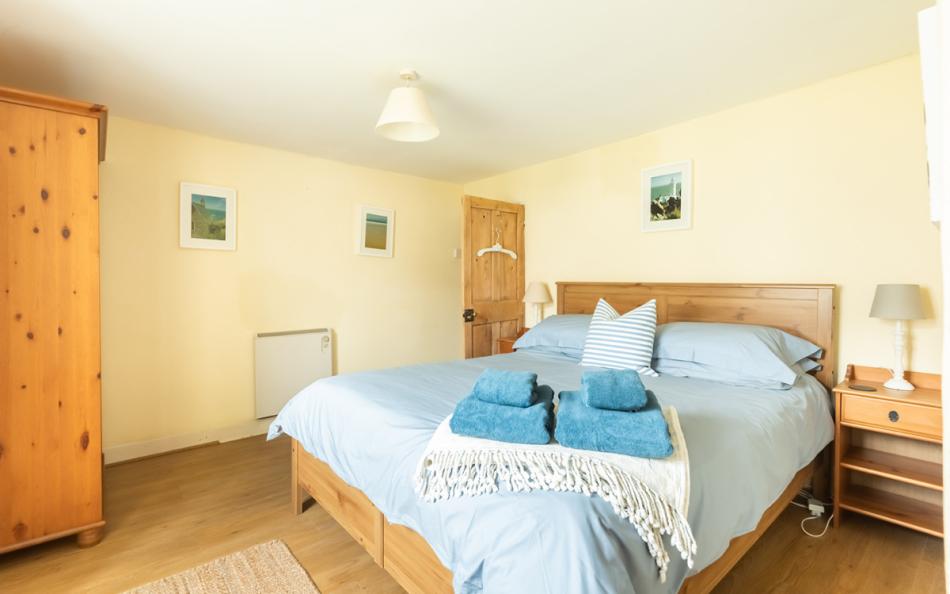 Double bedroom 2 at Camac Cottage 