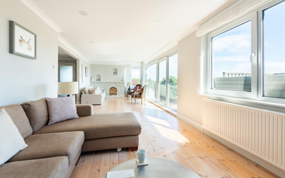 Modern lounge at Mapperley Lodge