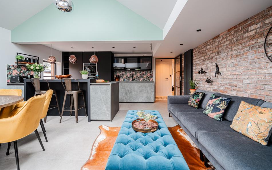 lounge to kitchen at Fiddlesticks Cottage
