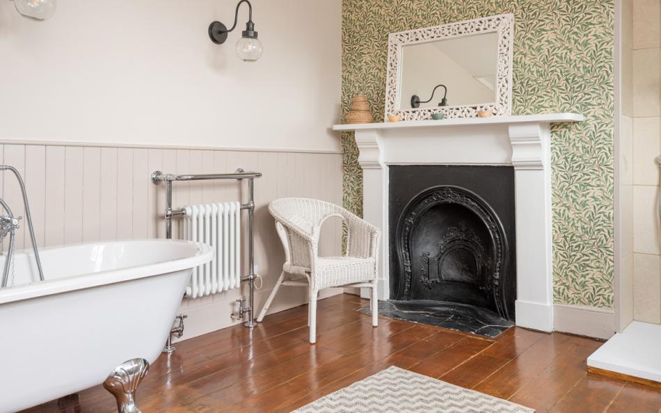 Family bathroom at Higher Sutton