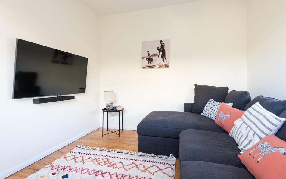 The cosy snug room at Blue Shores
