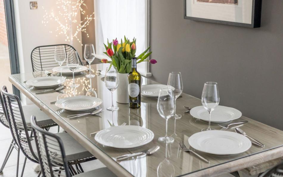 Lovely dining area at Mount Bank 