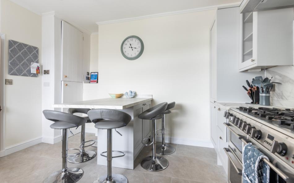 Kitchen area with seating at Halcyon House