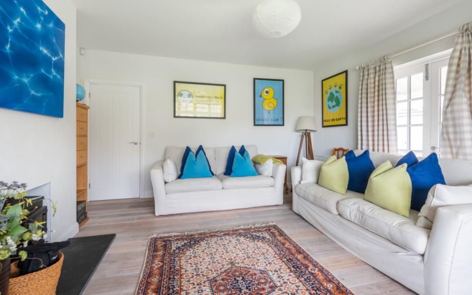 sofas in living room at Pipers Bench & Apartment