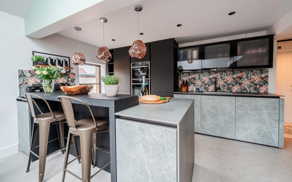 breakfast bar at Fiddlesticks Cottage