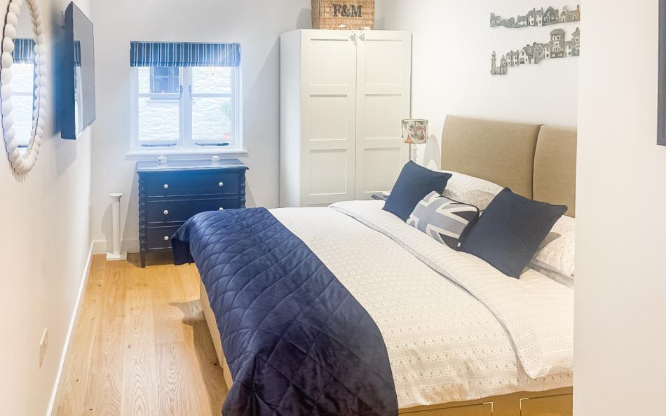 The annex bedroom with zip & link beds (double by default)
