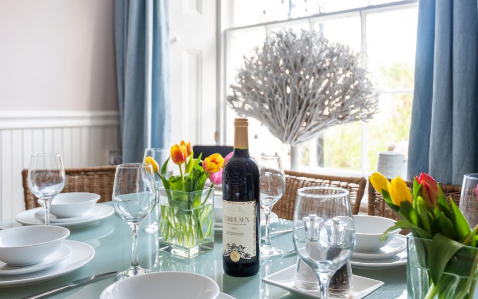 Dining at Jordan House 