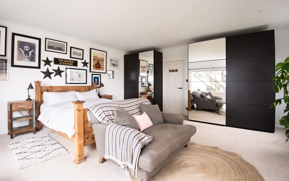 The spacious master bedroom at Allahoo