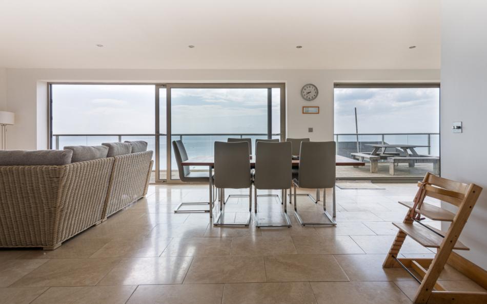Stunning scenes are enjoyed from the open plan living space at Horizons 