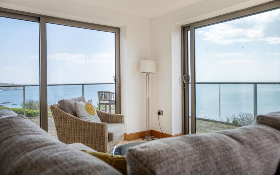 Relax with sea view at Horizons, East Prawle 