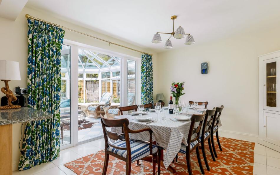 Dining area at Lee Shore 